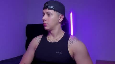 Snapshot of astonhills chatting on 11-20-25, 10:59 astonhills online show from 11-20-25, 10:59