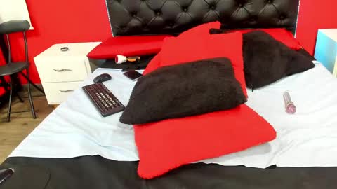 Snapshot of astral_amour chatting on 12-12-24, 08:25 astral online show from 12-12-24, 08:25