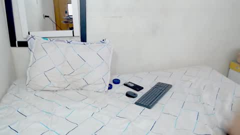 Astrid online show from 01-24-25, 03:34