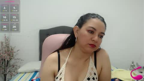 Snapshot of astrolover_ chatting on 01-15-26, 02:49 camila online show from 01-15-26, 02:49