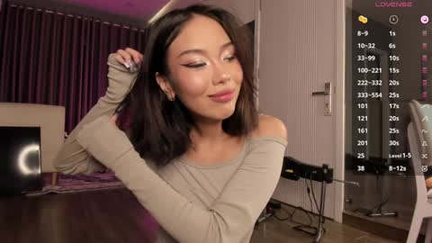   Follow my TG Channel for 3 tokens only  online show from 09-18-25, 02:19