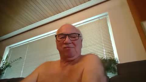 asusandy online show from 02-28-25, 01:14