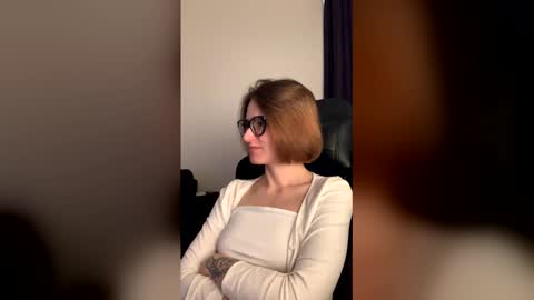 Snapshot of asya_new chatting on 04-22-26, 11:23 asya_new online show from 04-22-26, 11:23