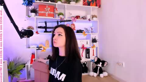 Snapshot of asya_sweet_ chatting on 05-12-26, 02:58 Anastasia online show from 05-12-26, 02:58