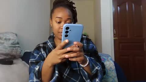 Snapshot of atara_seren chatting on 06-08-26, 01:44 atara_seren online show from 06-08-26, 01:44