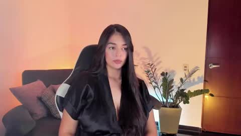 Snapshot of atena676 chatting on 02-18-25, 04:48 atena676 online show from 02-18-25, 04:48