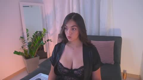Snapshot of atena676 chatting on 09-13-25, 01:49 atena676 online show from 09-13-25, 01:49