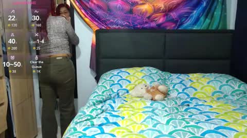 Snapshot of atena_messy chatting on 10-23-25, 11:35 atena messy online show from 10-23-25, 11:35