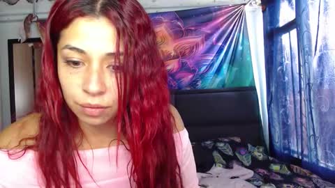 Snapshot of atena_messy chatting on 11-02-25, 12:18 atena messy online show from 11-02-25, 12:18