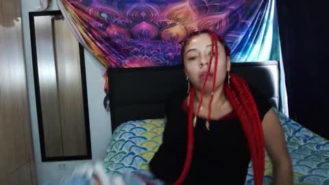 Snapshot of atena_messy chatting on 11-23-25, 08:41 atena messy online show from 11-23-25, 08:41