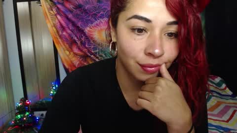 Snapshot of atena_messy chatting on 12-15-25, 02:16 atena messy online show from 12-15-25, 02:16