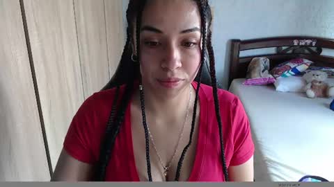 Snapshot of atena_messy chatting on 06-28-26, 02:45 atena messy online show from 06-28-26, 02:45
