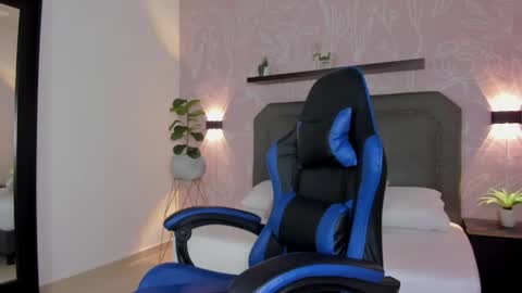 Snapshot of atenea_jones_ chatting on 06-05-26, 07:52 Atenea online show from 06-05-26, 07:52