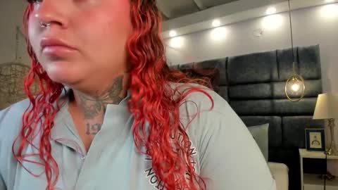 Atennea Diiossa online show from 10-21-25, 11:33