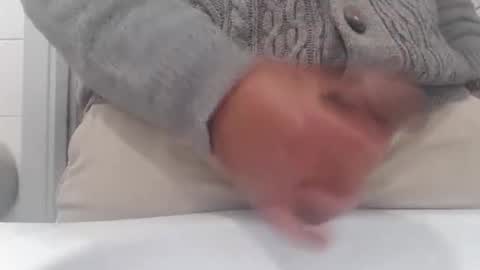 Snapshot of aterx8606 chatting on 02-10-25, 01:57 aterx8606 online show from 02-10-25, 01:57