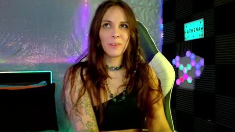 Snapshot of athenaautumn chatting on 03-12-25, 09:02 Athena Autumn online show from 03-12-25, 09:02