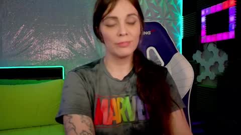 Snapshot of athenaautumn chatting on 10-22-25, 09:09 Athena Autumn online show from 10-22-25, 09:09