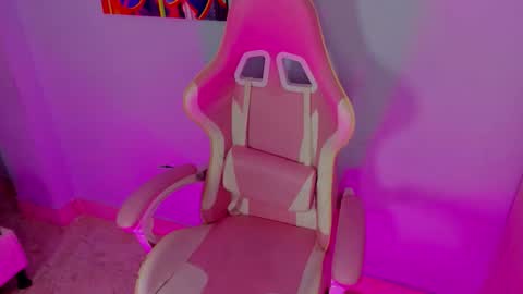 athenea__fox online show from 10-05-25, 11:30