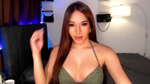 Snapshot of athisamore chatting on 01-29-25, 09:23 athisamore online show from 01-29-25, 09:23