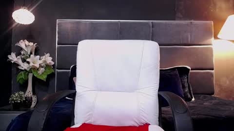 Snapshot of athleticbig_cock chatting on 10-24-25, 02:08 ATHLETIC COCK online show from 10-24-25, 02:08