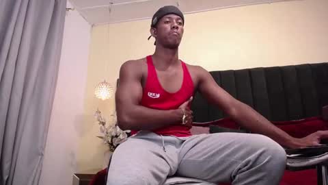 Snapshot of athleticbig_cock chatting on 11-06-25, 01:28 ATHLETIC COCK online show from 11-06-25, 01:28