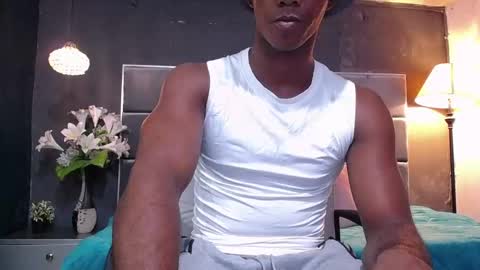 Snapshot of athleticbig_cock chatting on 11-09-25, 01:59 ATHLETIC COCK online show from 11-09-25, 01:59