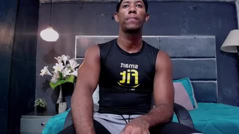 Snapshot of athleticbig_cock chatting on 11-16-25, 01:55 ATHLETIC COCK online show from 11-16-25, 01:55