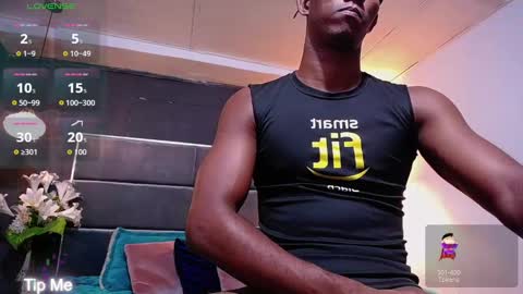 Snapshot of athleticbig_cock chatting on 11-21-25, 01:59 ATHLETIC COCK online show from 11-21-25, 01:59