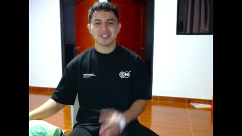 Snapshot of athleticboy2026 chatting on 11-27-25, 10:23 Robin online show from 11-27-25, 10:23