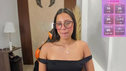 Snapshot of atiena_ chatting on 05-25-26, 07:09 Atiena online show from 05-25-26, 07:09