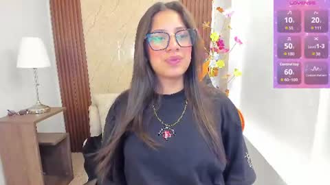 Snapshot of atiena_ chatting on 06-21-26, 09:39 Atiena online show from 06-21-26, 09:39