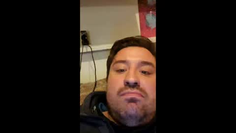 Snapshot of atown13930409 chatting on 01-12-26, 08:30 atown13930409 online show from 01-12-26, 08:30