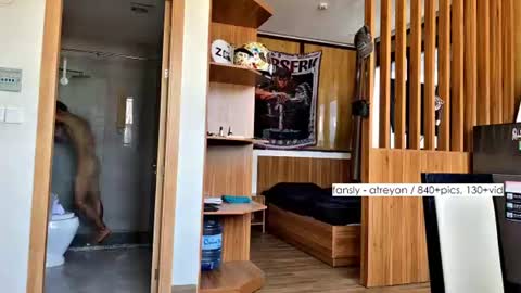 Snapshot of atreyon chatting on 07-25-26, 02:42 fansly - atreyon online show from 07-25-26, 02:42
