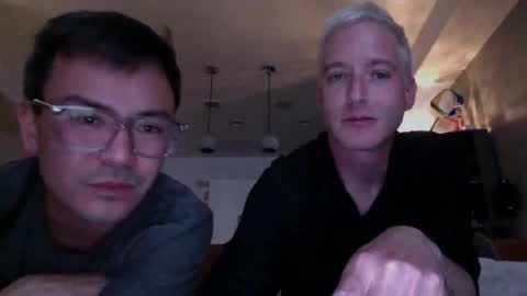 Snapshot of atwandagp chatting on 04-06-26, 05:52 Thomas and Garret online show from 04-06-26, 05:52