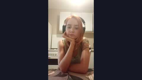 Bella online show from 10-04-25, 01:09