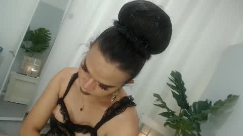 Audrey online show from 10-24-25, 09:33