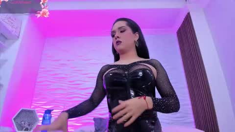 Snapshot of audreyhayworth chatting on 11-30-25, 11:47 Audrey Hayworth online show from 11-30-25, 11:47