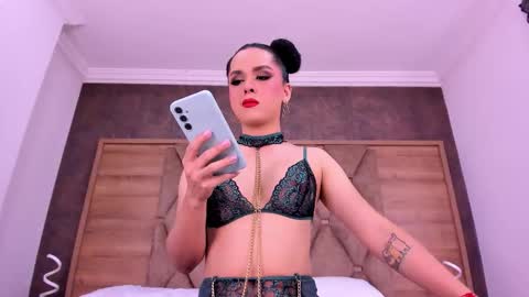 Audrey Hayworth online show from 01-10-26, 10:06