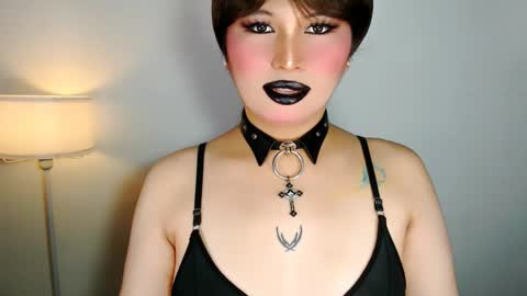 Snapshot of audreyholloway chatting on 06-07-26, 09:35 Audrey online show from 06-07-26, 09:35