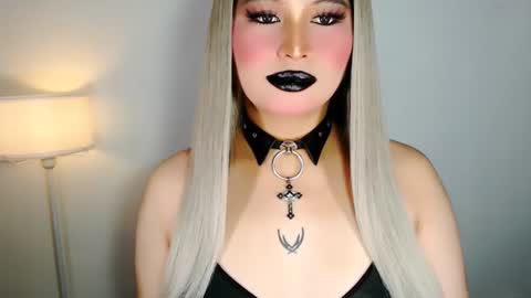 Snapshot of audreyholloway chatting on 06-13-26, 08:45 Audrey online show from 06-13-26, 08:45