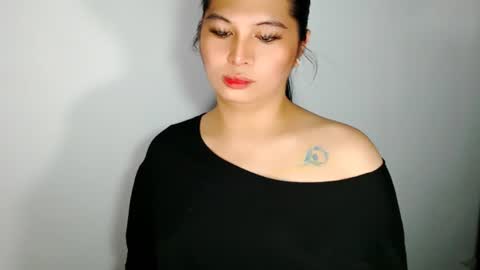 Snapshot of audreyholloway chatting on 06-17-26, 03:24 Audrey online show from 06-17-26, 03:24