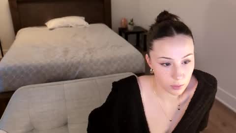 Miss Audrey online show from 02-03-25, 08:46