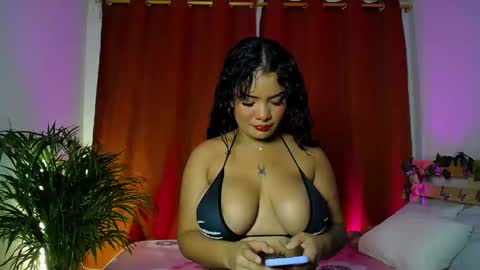 Camila online show from 12-29-24, 01:02