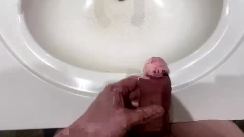 Snapshot of augustcox chatting on 02-24-25, 07:22 August Cox online show from 02-24-25, 07:22