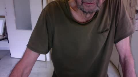 auguste061400 online show from 01-16-25, 09:59