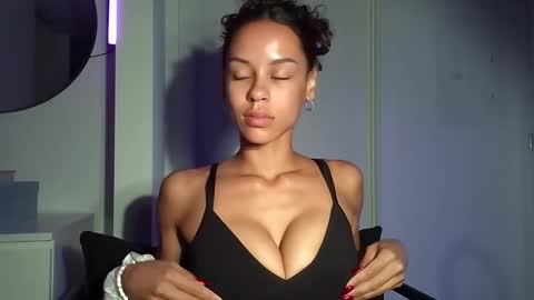 August online show from 11-01-25, 08:00