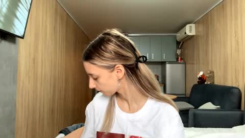 Tiffany online show from 04-26-26, 12:58