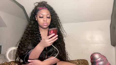 Snapshot of aunyxxx chatting on 01-16-25, 04:38 aunyxxx online show from 01-16-25, 04:38