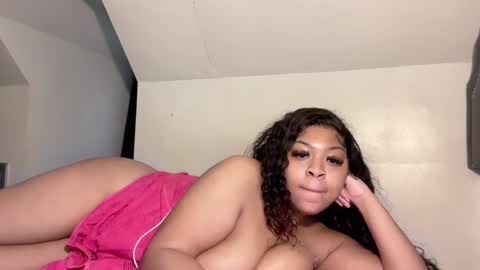Snapshot of aunyxxx chatting on 01-27-25, 10:06 aunyxxx online show from 01-27-25, 10:06
