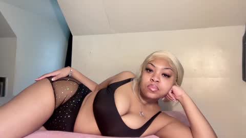 Snapshot of aunyxxx chatting on 02-03-25, 06:17 aunyxxx online show from 02-03-25, 06:17
